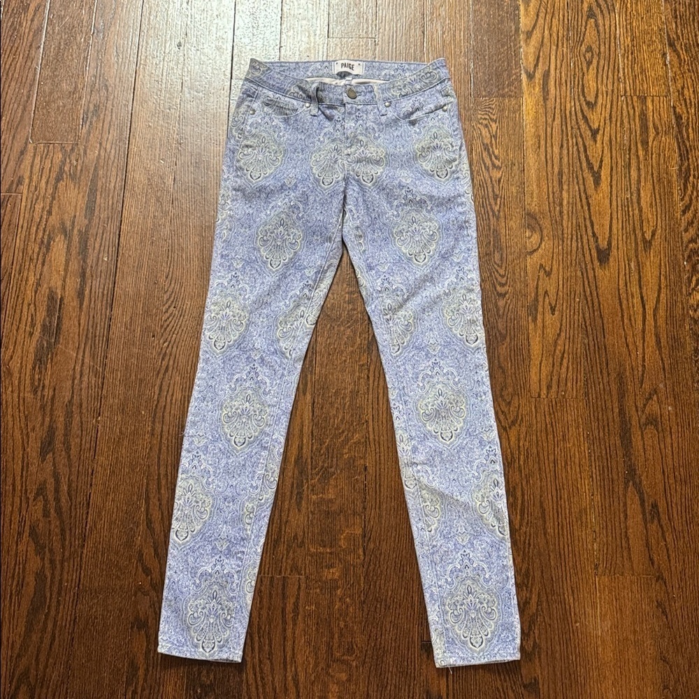 Paige Verdugo Ultra Skinny jeans in a paisley print size 28